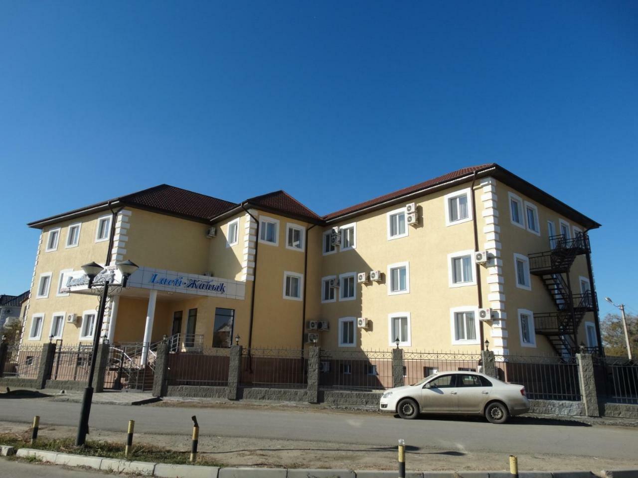 Hotel Laeti-Zhaiyk Atyraū Extérieur photo
